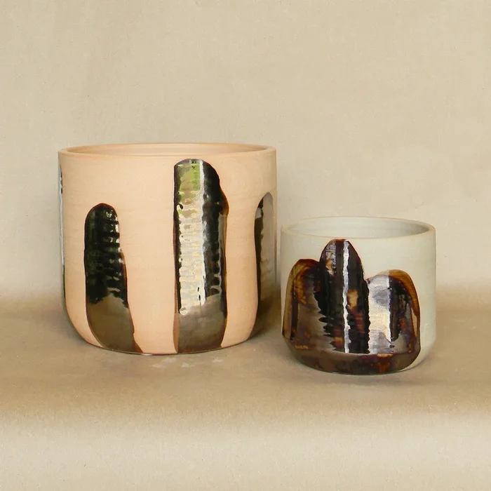 bronze brushstroke pot
