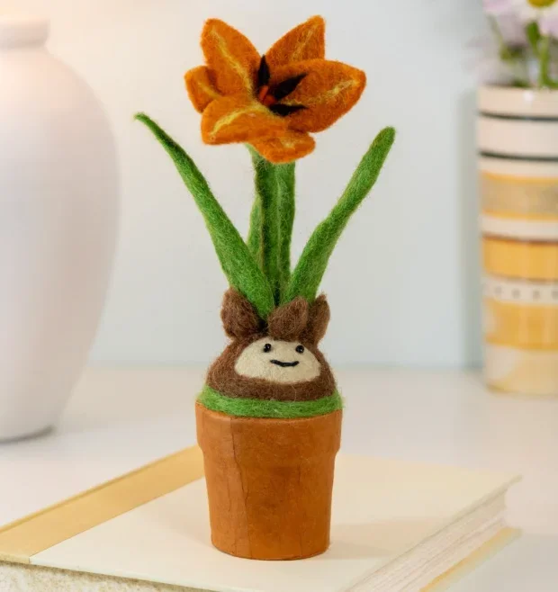 Day Lily Blossom Potted Plant