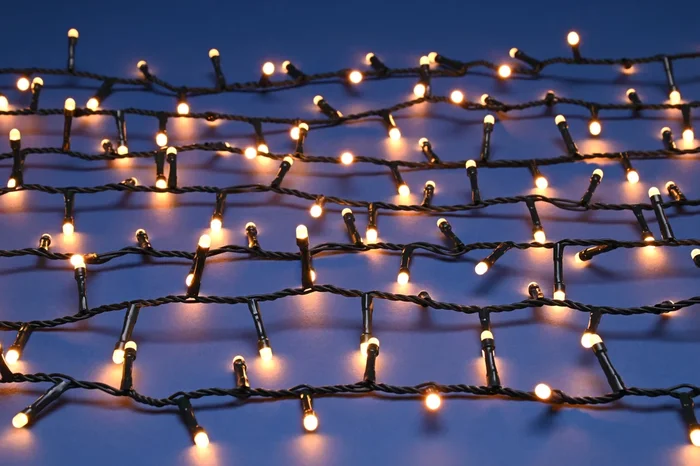 Festive Glow-Worm Lights Traditional Warm White Set of 2000 LEDs