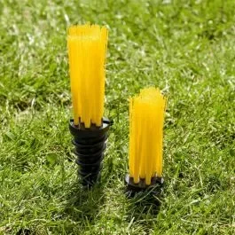 Grass Marking Tufts (Carrots), Pack of 25 – Yellow