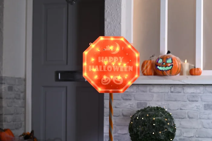Halloween 100cm Lit Orange HAPPY HALLOWEEN Sign