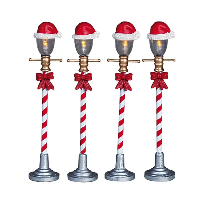 Lemax Santa Hat Street Lamp – Set of 4