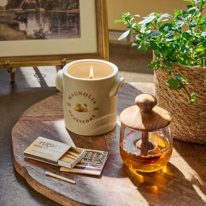 Magnolia Honeycomb Candle