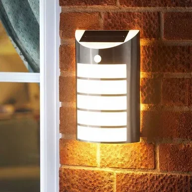 PIR Welcome Light Warm White