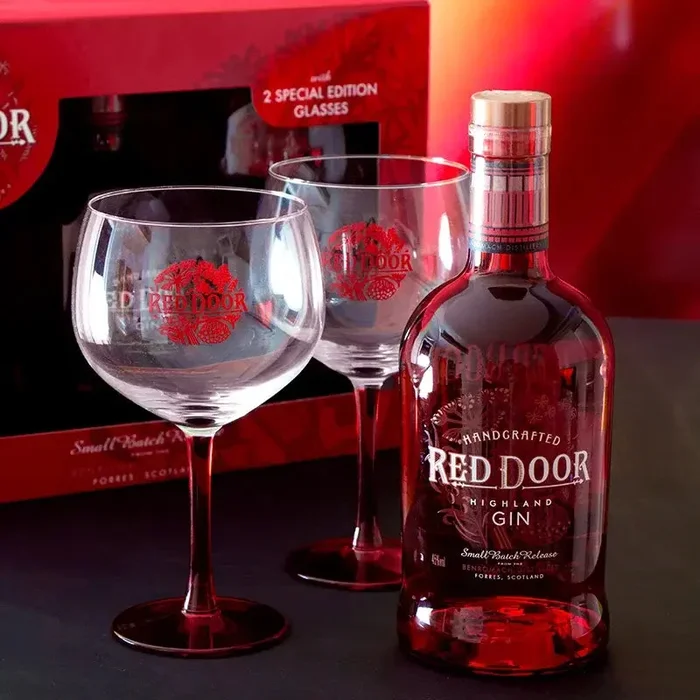 Red Door London Dry Gin Gift Pack With 2 X Glasses 70cl 45%