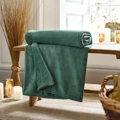 Snuggletouch Throw Forest Green 140 x 180 cm